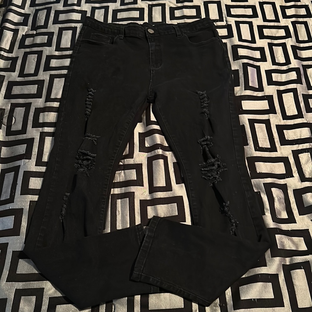 Hungson distressed jeans